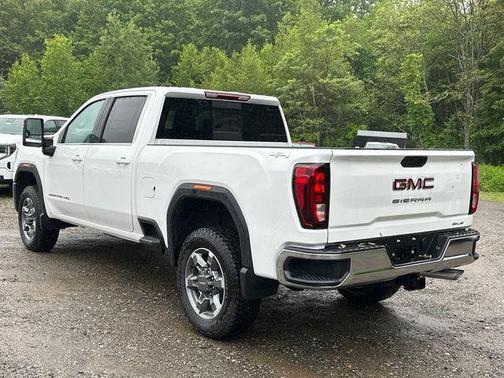 2025 GMC Sierra 2500 SLE