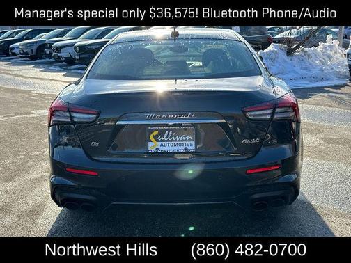 2022 Maserati Ghibli Modena Q4