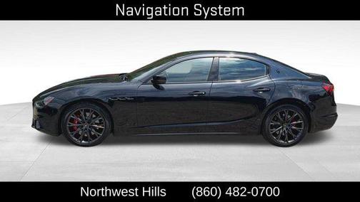 2022 Maserati Ghibli Modena Q4