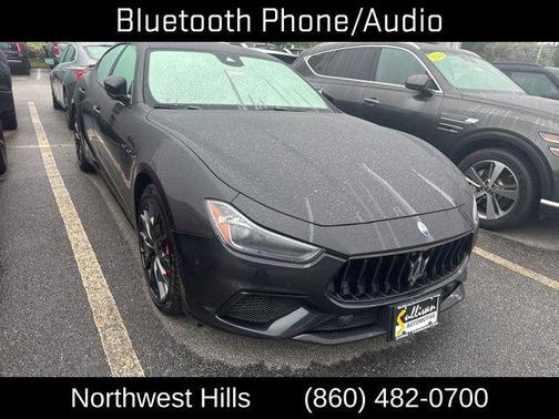 2022 Maserati Ghibli Modena Q4