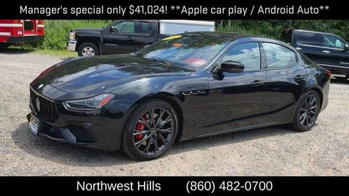 2022 Maserati Ghibli Modena Q4