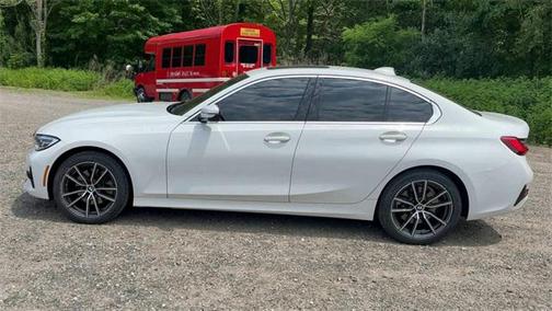 2021 BMW 330 xDrive