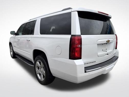 Iridescent Pearl Tricoat 2019 Chevrolet Suburban Premier