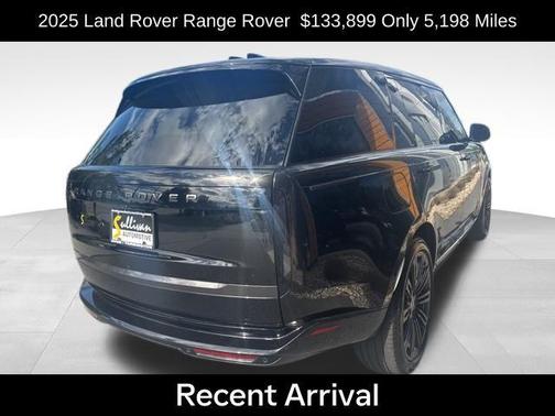 2025 Land Rover Range Rover P530 SE 7 Seat