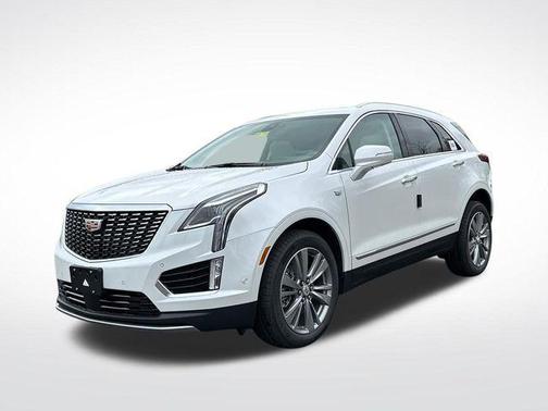 Crystal White Tricoat 2026 Cadillac XT5 Premium Luxury