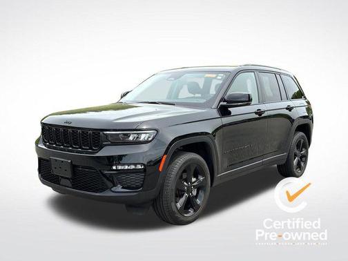 Diamond Black Crystal Pearlcoat 2023 Jeep Grand Cherokee Limited