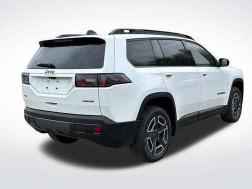 Bright White Clearcoat 2026 Jeep Cherokee Laredo 4x4