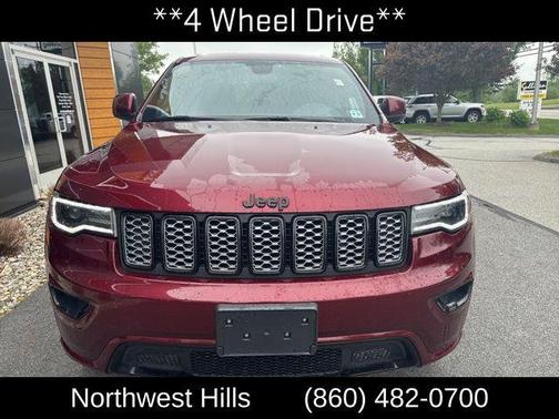 2022 Jeep Grand Cherokee Laredo