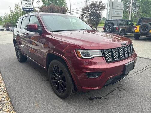 2022 Jeep Grand Cherokee Laredo