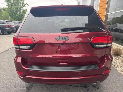 2022 Jeep Grand Cherokee Laredo