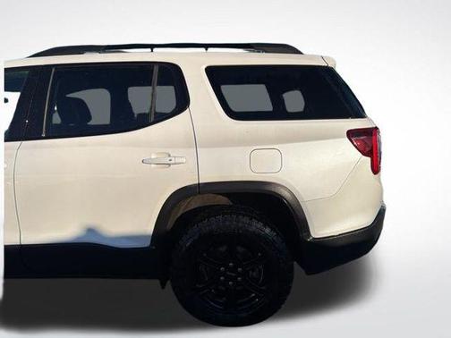 2022 GMC Acadia AWD AT4