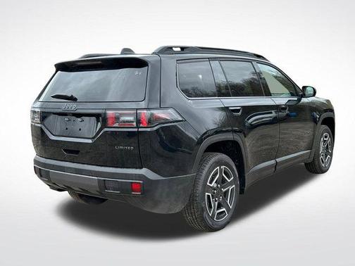 Diamond Black Crystal Pearlcoat 2026 Jeep Cherokee Limited