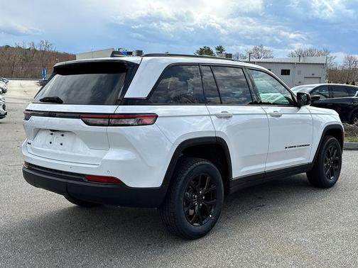 2025 Jeep Grand Cherokee Altitude