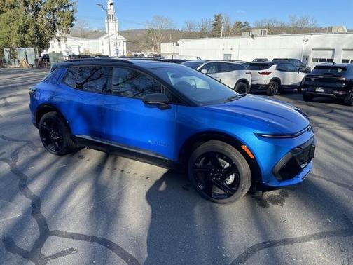 2025 Chevrolet Equinox EV RS