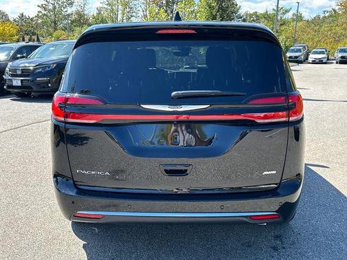 2026 Chrysler Pacifica L