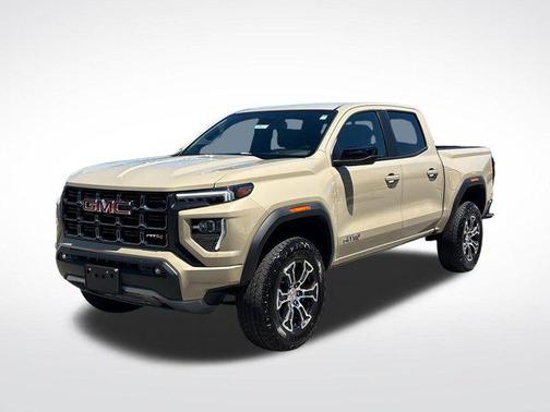 Desert Sand Metallic 2023 GMC Canyon AT4