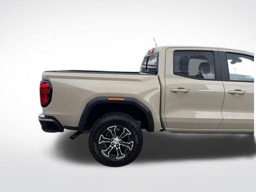 Desert Sand Metallic 2023 GMC Canyon AT4