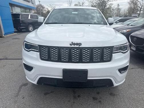 2022 Jeep Grand Cherokee Laredo