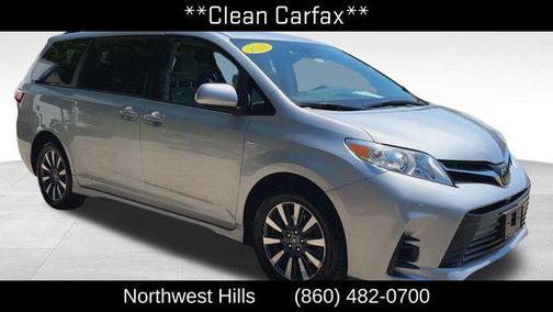 2018 Toyota Sienna LE