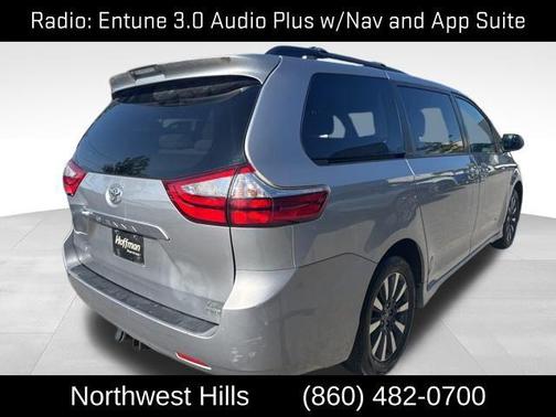 2018 Toyota Sienna LE