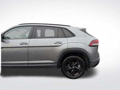 2025 Volkswagen Atlas Cross Sport 2.0T SEL