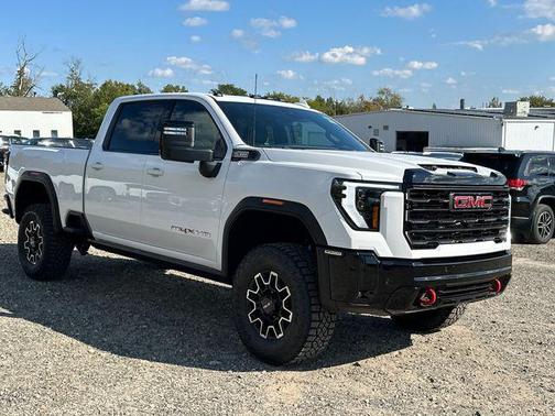 2026 GMC Sierra 2500 AT4