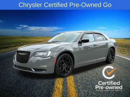 2018 Chrysler 300 Touring