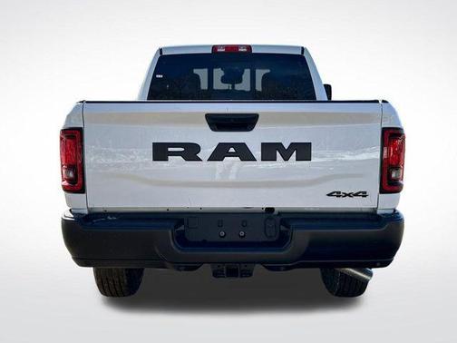 2026 RAM 2500 Tradesman Crew Cab 4x4 6'4' Box