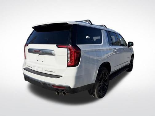 Summit White 2024 GMC Yukon XL Denali