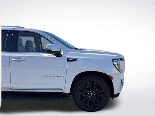 Summit White 2024 GMC Yukon XL Denali