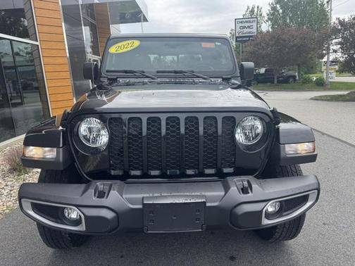 2022 Jeep Gladiator Sport S