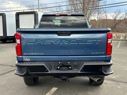 2025 Chevrolet Silverado 2500 Custom