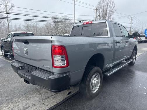 2022 RAM 2500 Tradesman Crew Cab 4x4 6'4' Box