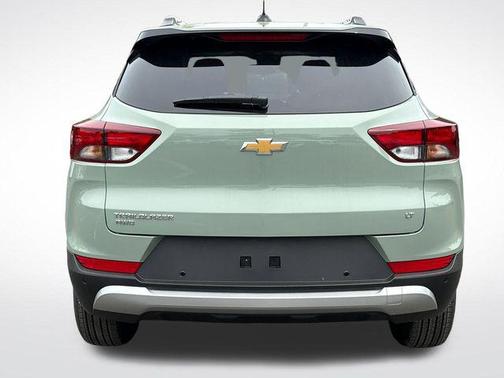 Cacti Green 2026 Chevrolet Trailblazer LT