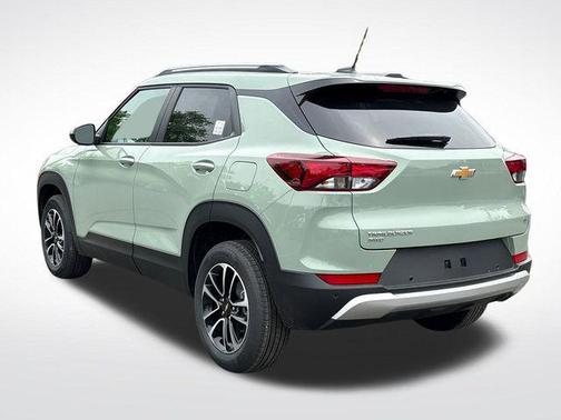 Cacti Green 2026 Chevrolet Trailblazer LT