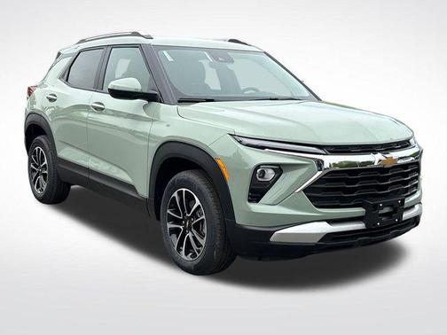 Cacti Green 2026 Chevrolet Trailblazer LT