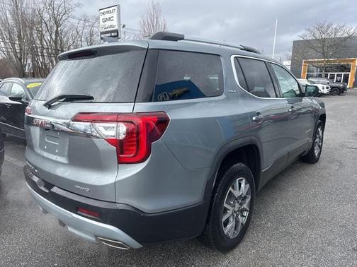 2023 GMC Acadia AWD SLT