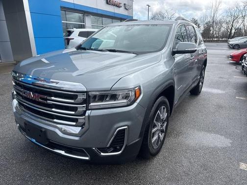 2023 GMC Acadia AWD SLT