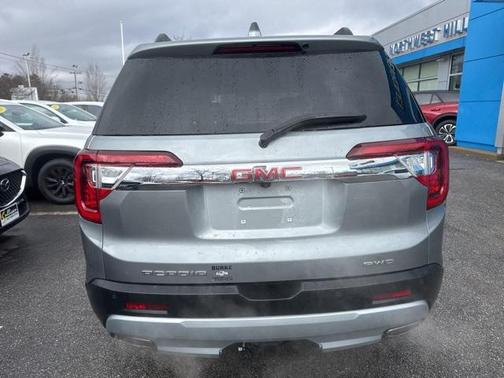 2023 GMC Acadia AWD SLT