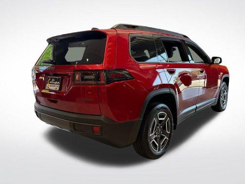 Red Hot Pearlcoat 2026 Jeep Cherokee Laredo 4x4