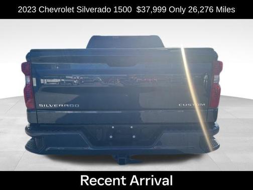 2023 Chevrolet Silverado 1500 Custom