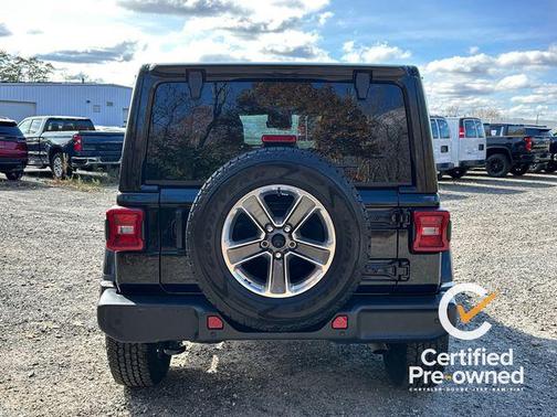 2022 Jeep Wrangler Unlimited Sahara