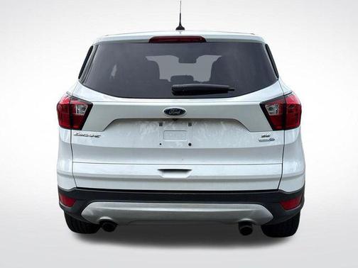 Oxford White 2019 Ford Escape SE