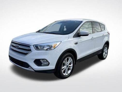 Oxford White 2019 Ford Escape SE
