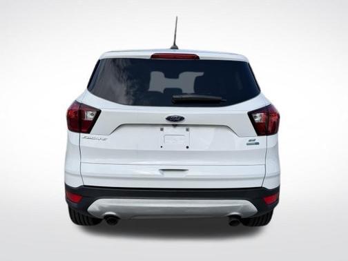 Oxford White 2019 Ford Escape SE