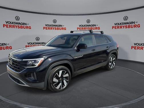 deep black pearl 2026 Volkswagen Atlas Cross Sport 2.0T SE w/Technology 4MOTION
