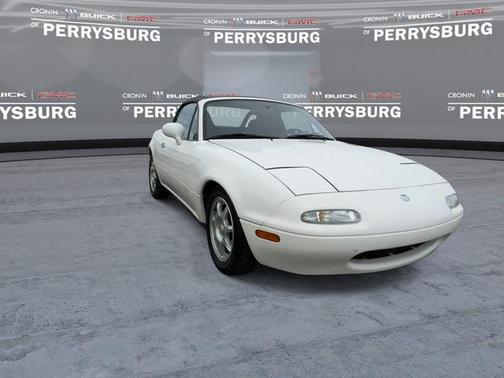 White 1996 Mazda MX-5 Miata Base