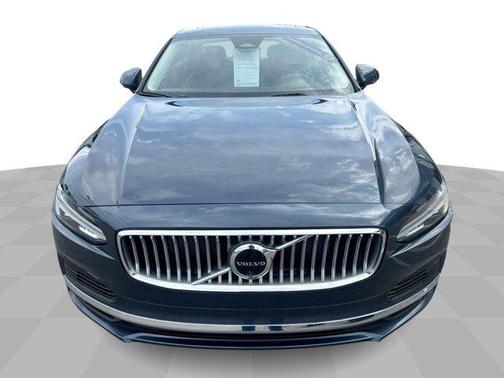 2024 Volvo S90 Recharge Plug-In Hybrid T8 Ultimate