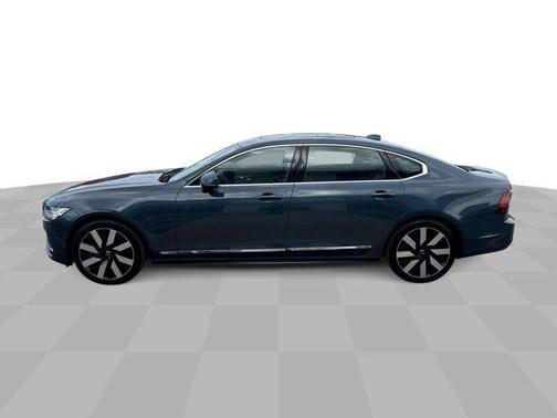 2024 Volvo S90 Recharge Plug-In Hybrid T8 Ultimate