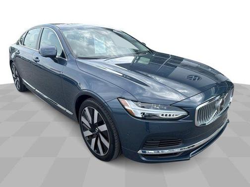 2024 Volvo S90 Recharge Plug-In Hybrid T8 Ultimate